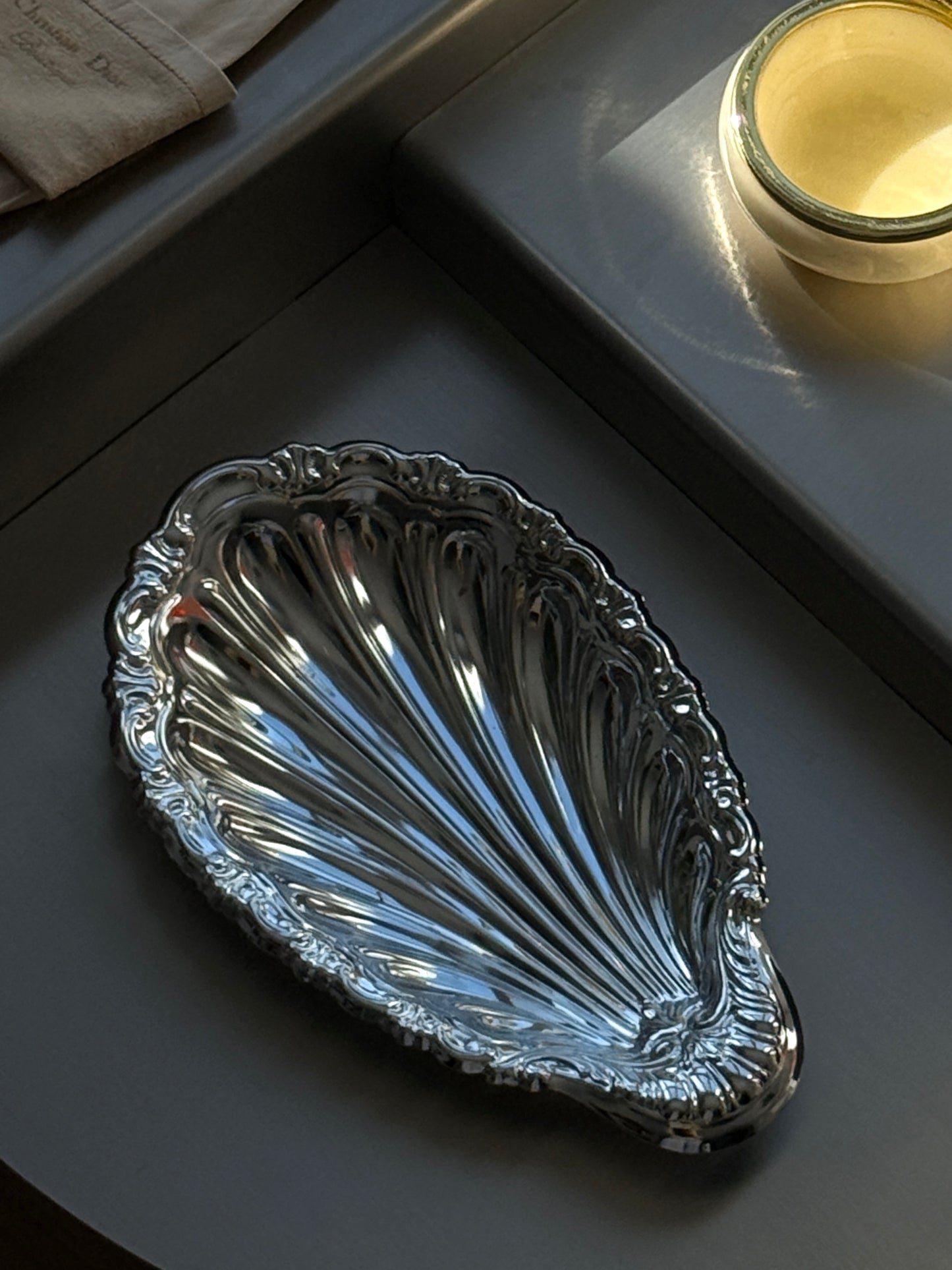 Chrome Clam Shell Trinket Dish