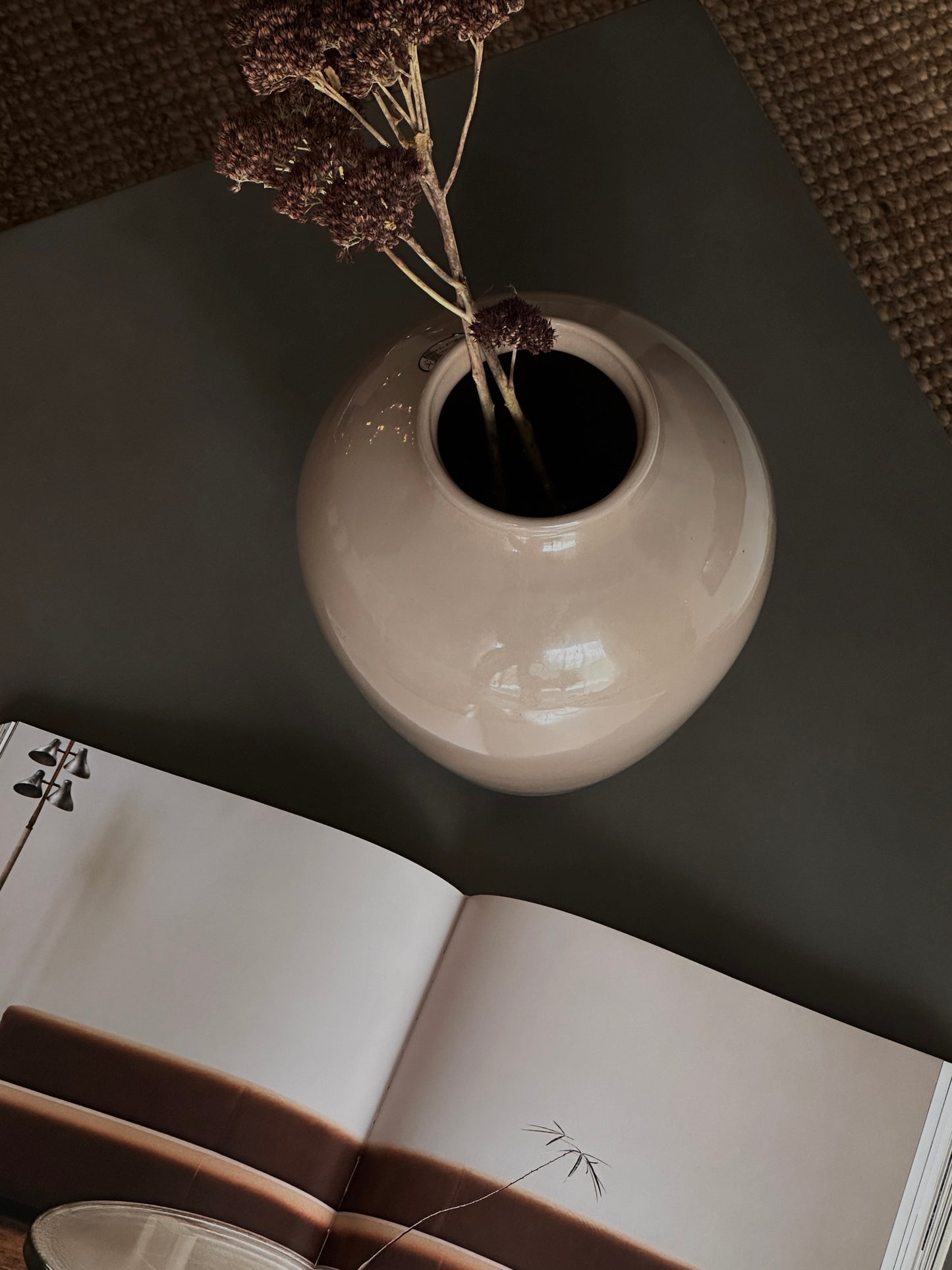 Vase en céramique de style Haeger des années 1980