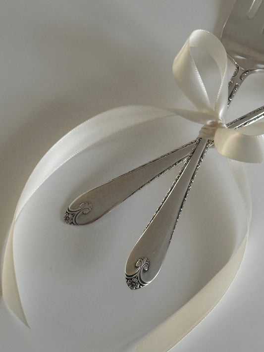 Vintage Oneida Serving Utensils