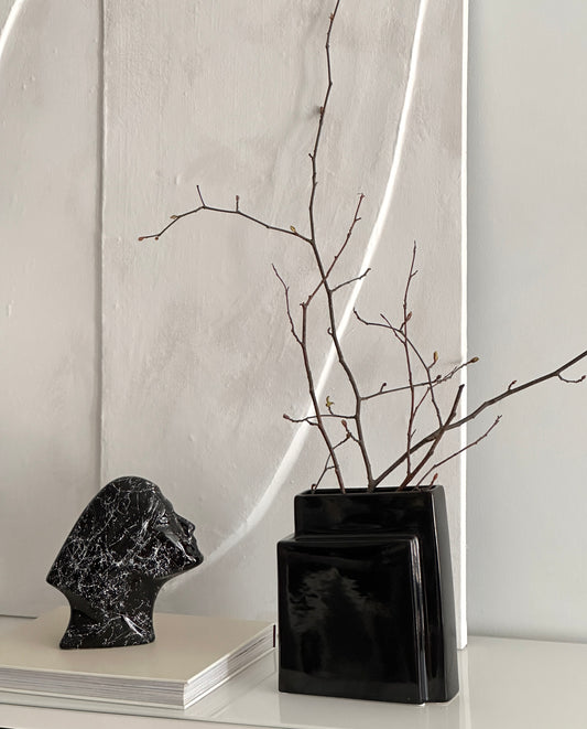 Statue de visage des années 1980