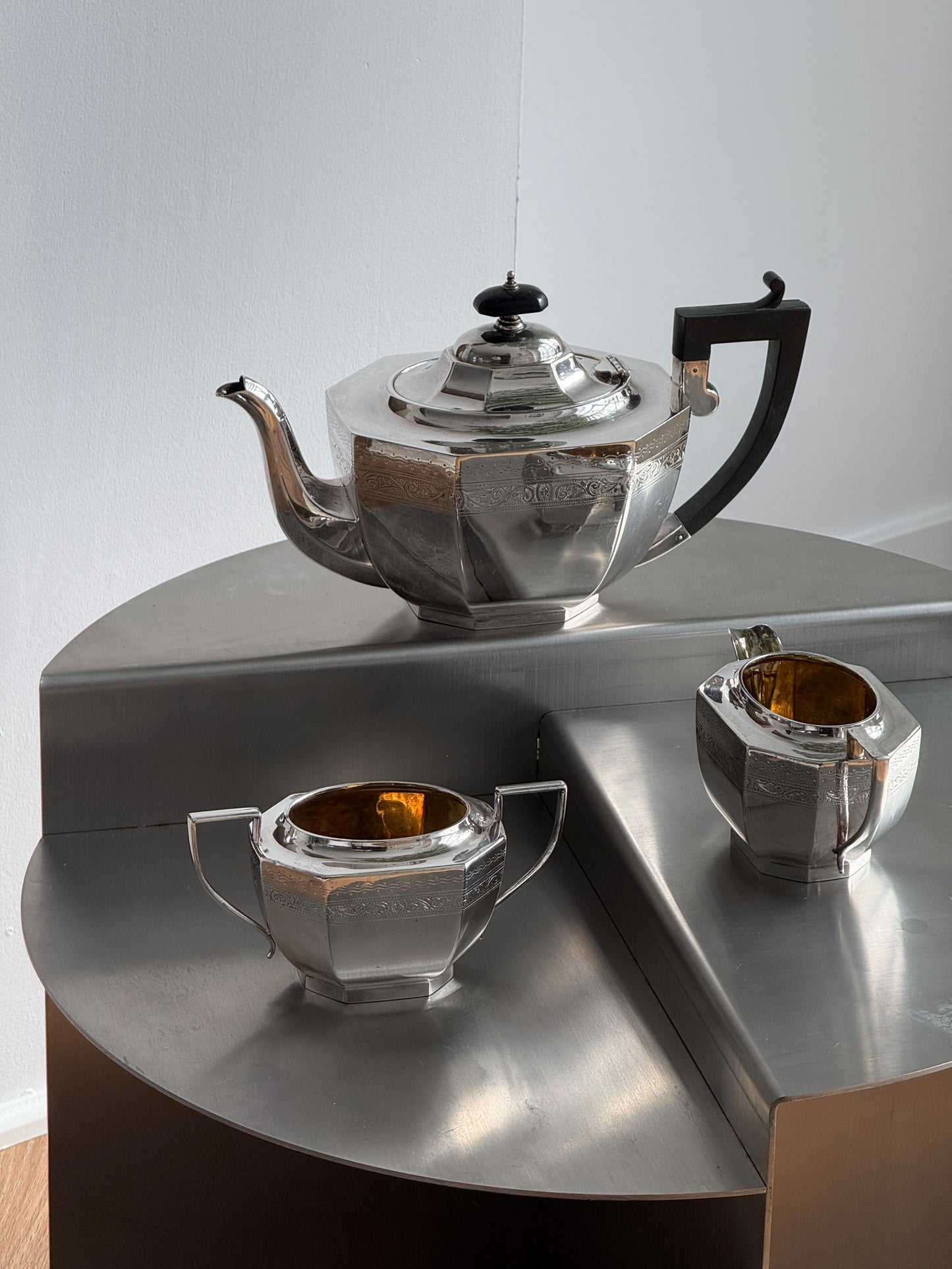 English Silver Plate Coffee/Tea Pot set 1930s
