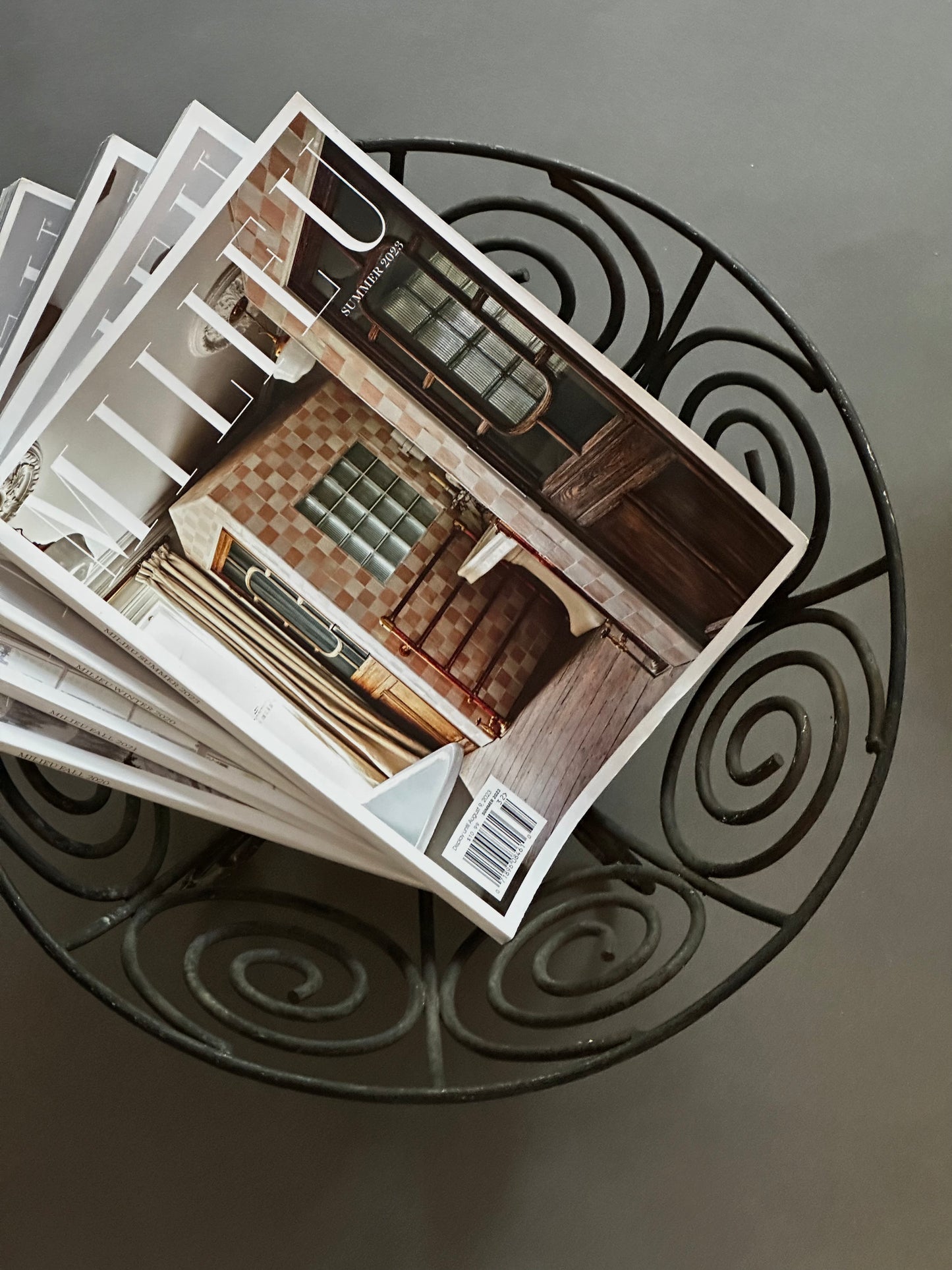 Bol en spirale en fer