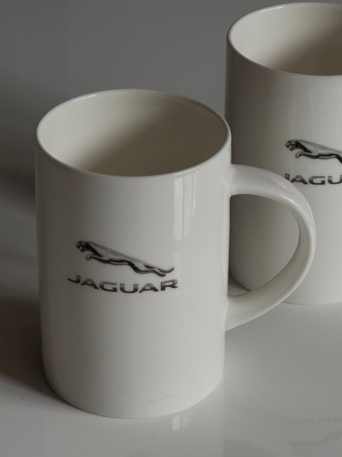 Paire de tasses de marque Jaguar Leaper