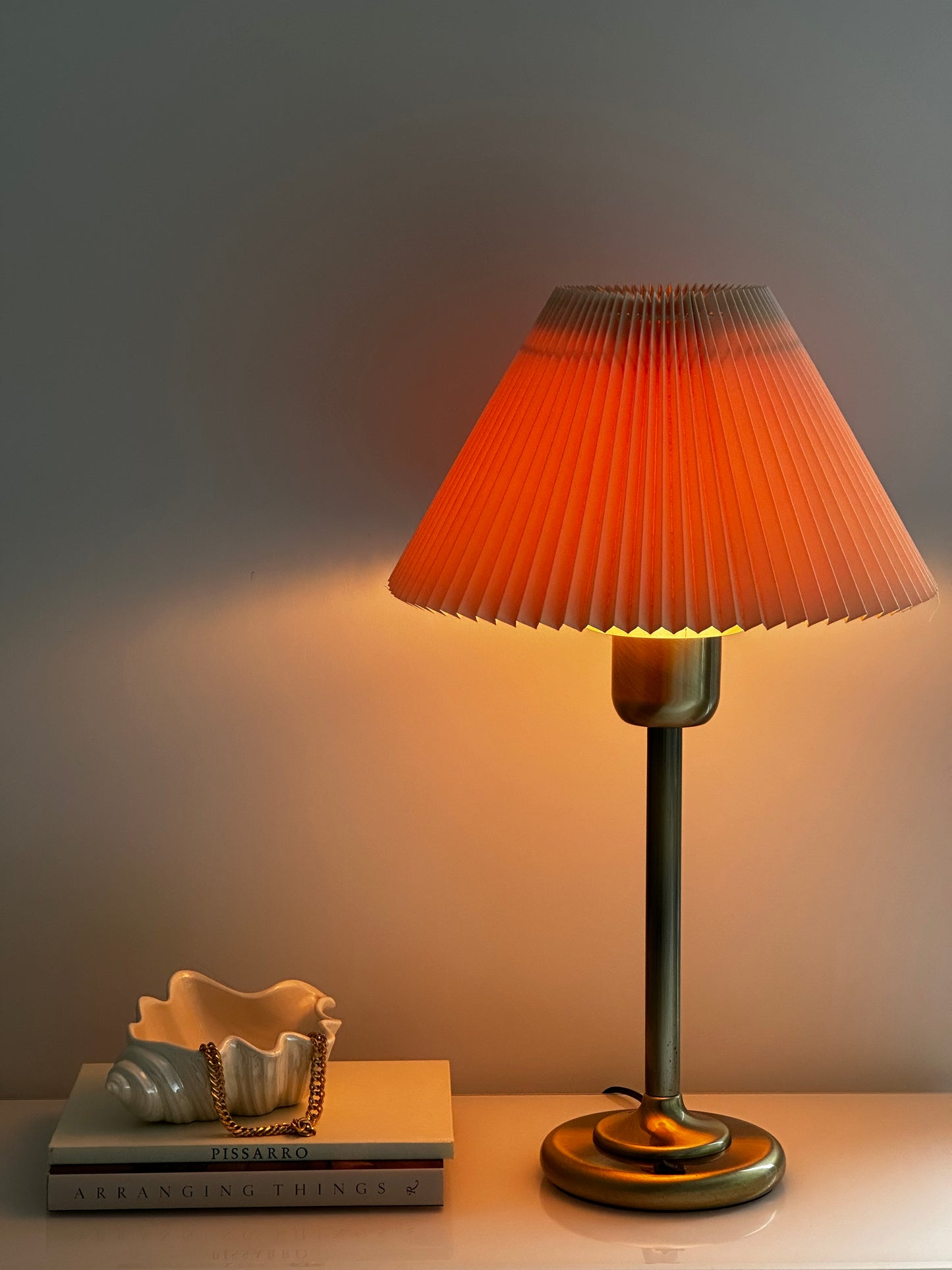 Lampe de bureau en laiton style milieu du siècle