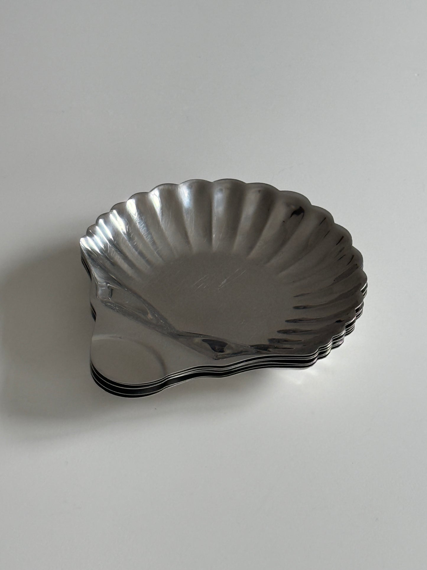 Stainless Steel Shell Plates (set of 6)