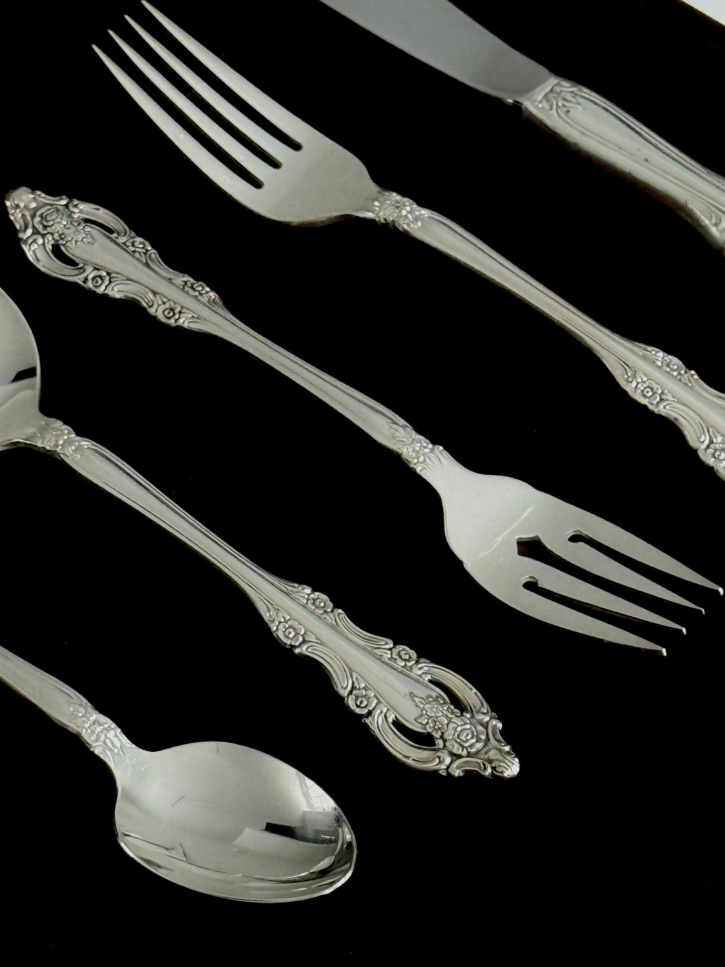 Community Silver Plated Flatware Set for 12 Service 64 pieces