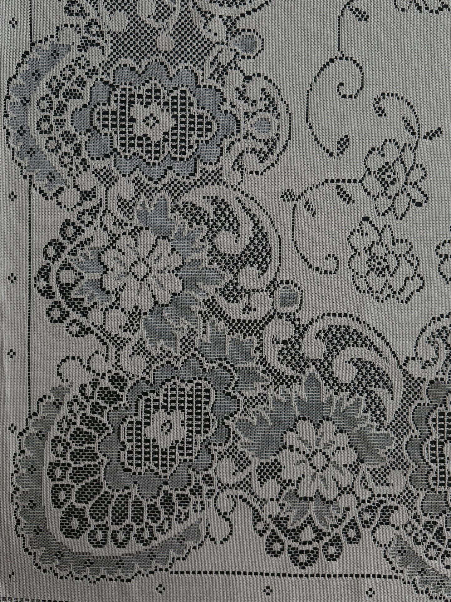 Vintage Scottish Lace Tablecloth