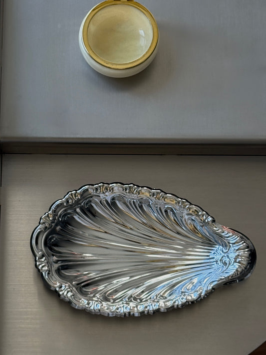 Chrome Clam Shell Trinket Dish